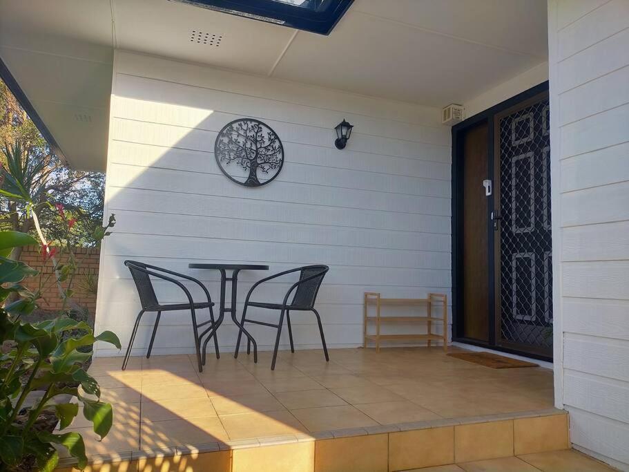 Boyle'S Beach House - Fully Furnished 3 Bedroom Home. Secure Parking. Nambucca Heads Exterior photo