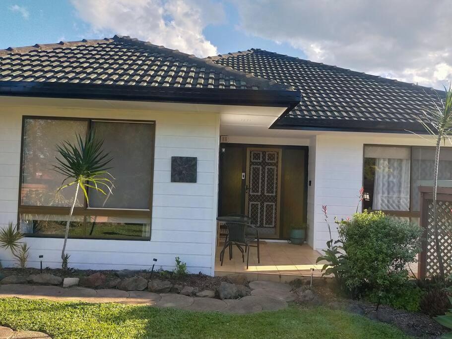 Boyle'S Beach House - Fully Furnished 3 Bedroom Home. Secure Parking. Nambucca Heads Exterior photo